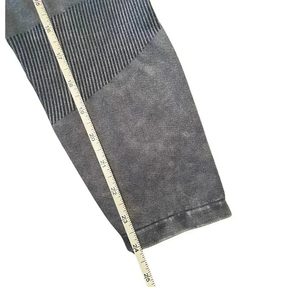 PINK by Victoria’s Secret Seamless Sculpt Legging Size Medium - Picture 2 of 7